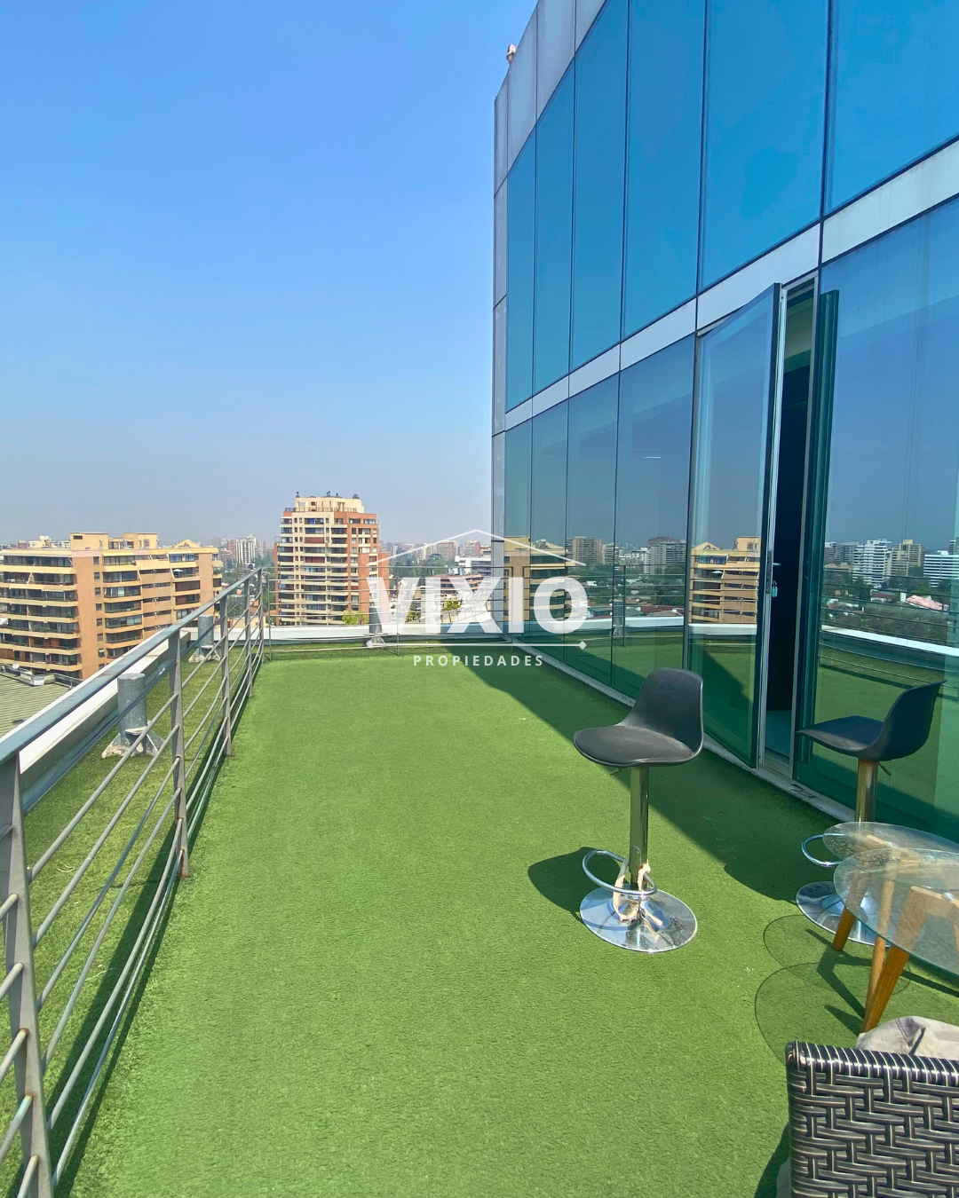 Arriendo Oficina Duplex Con Gran Terraza 5 Privados Y Planta Abierta