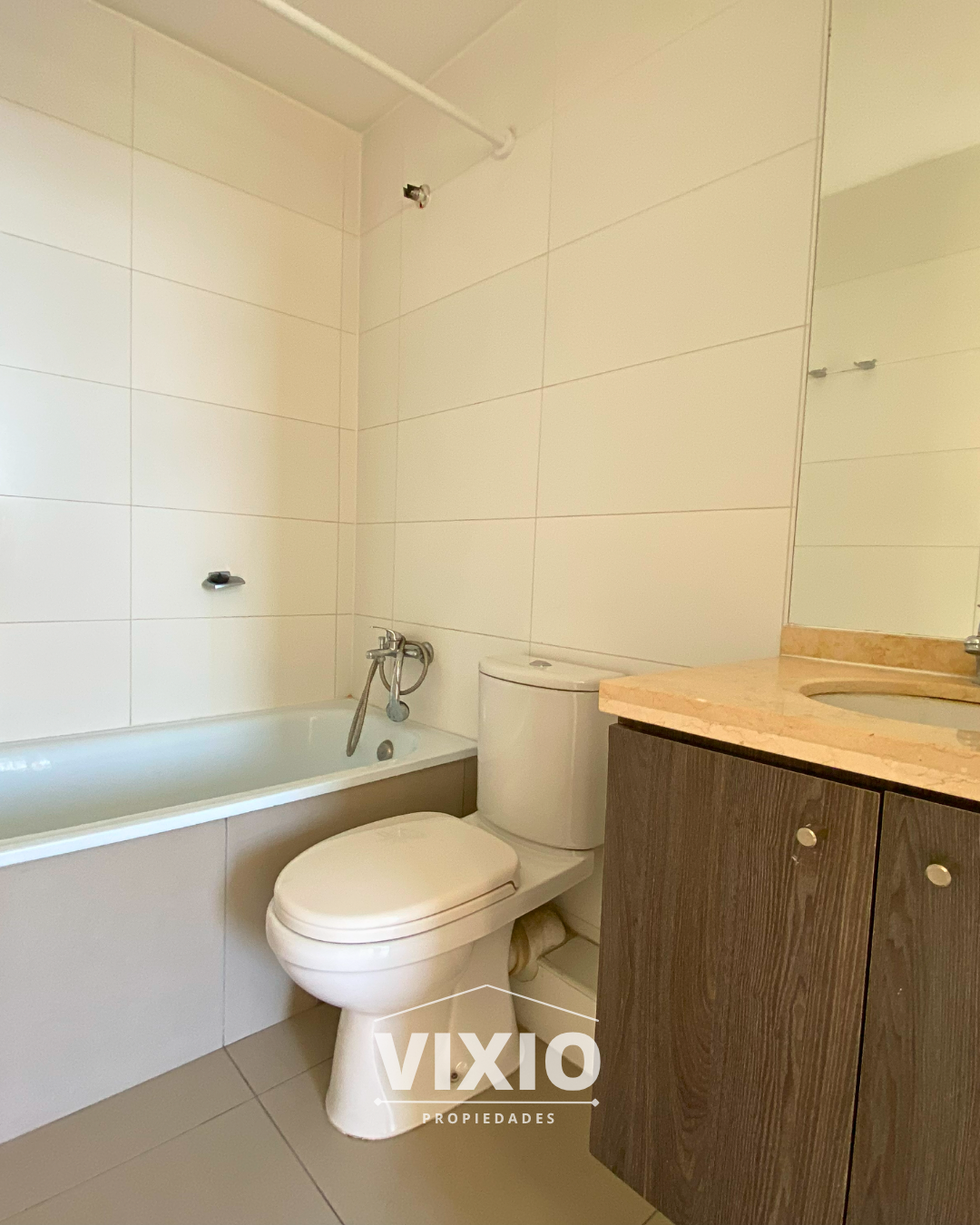 Arriendo San Joaquin Departamento 2 Dormitorios 2 Baños Y Estacionamiento