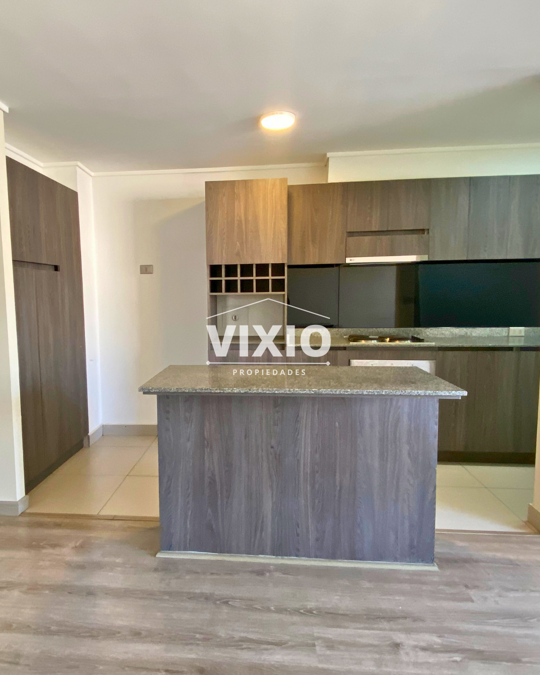 Arriendo Frente A Metro Departamento 3 Dormitorios Y Parking