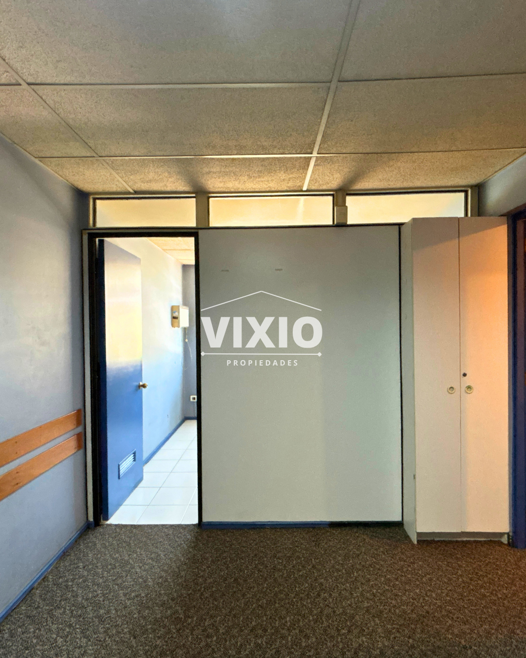 Oficina En Arriendo Maipu Pajaritos con estacionamiento