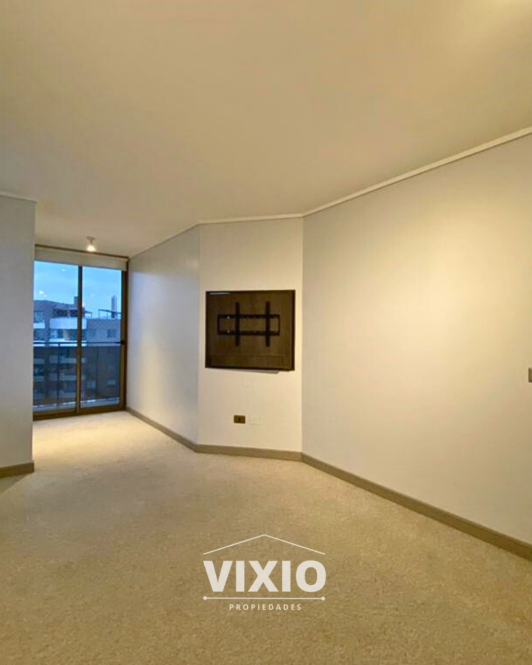 Arriendo Frente A Metro 1 Dormitorio Y Balcón San Joaquin