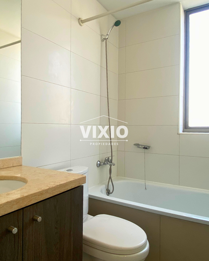 Arriendo Frente A Metro Departamento 3 Dormitorios Y Parking