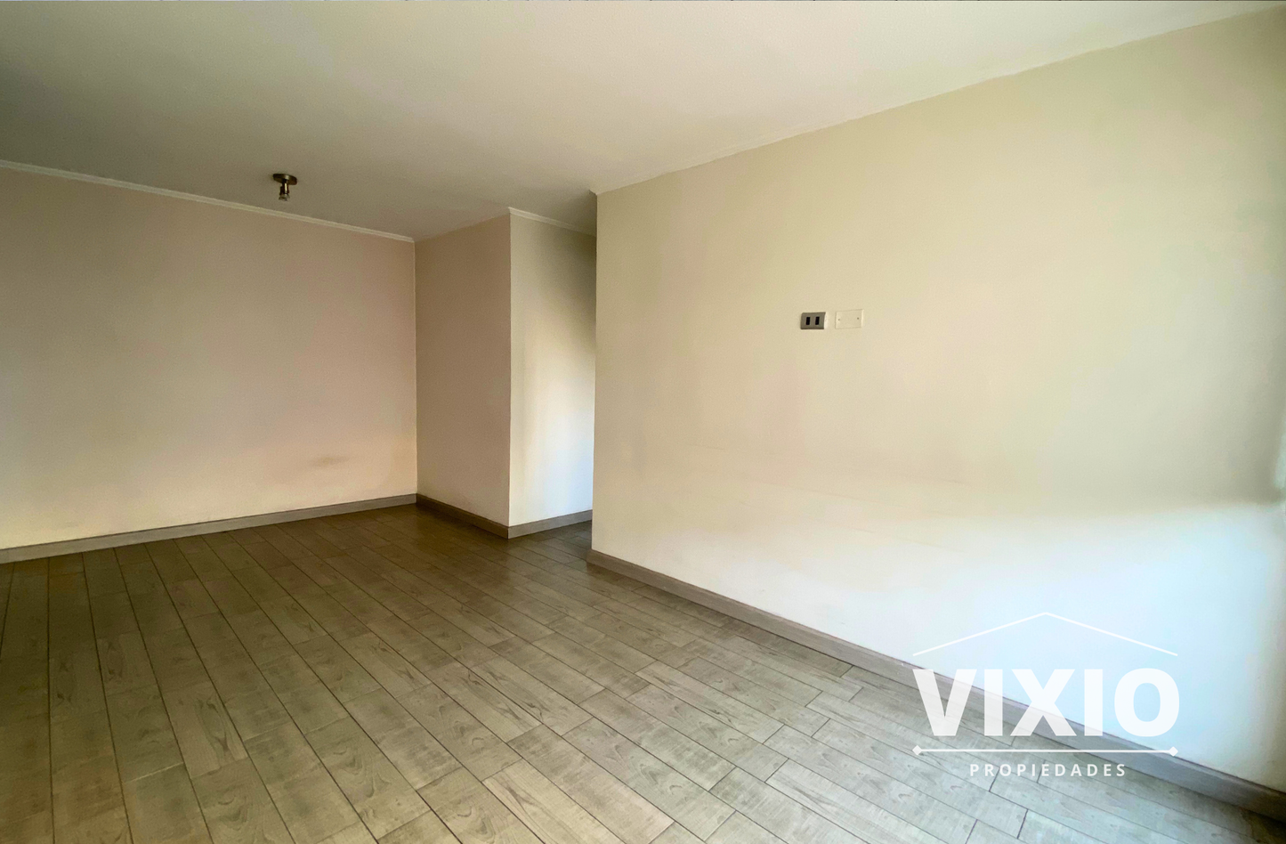 San Miguel Arriendo 2 Dormitorios Amplios Y Estacionamiento