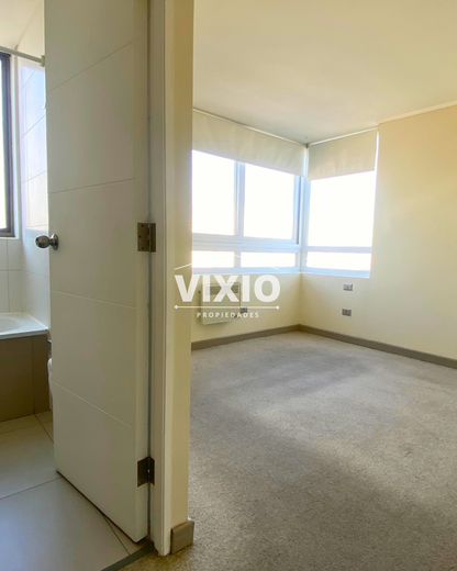 Arriendo Frente A Metro Departamento 3 Dormitorios Y Parking