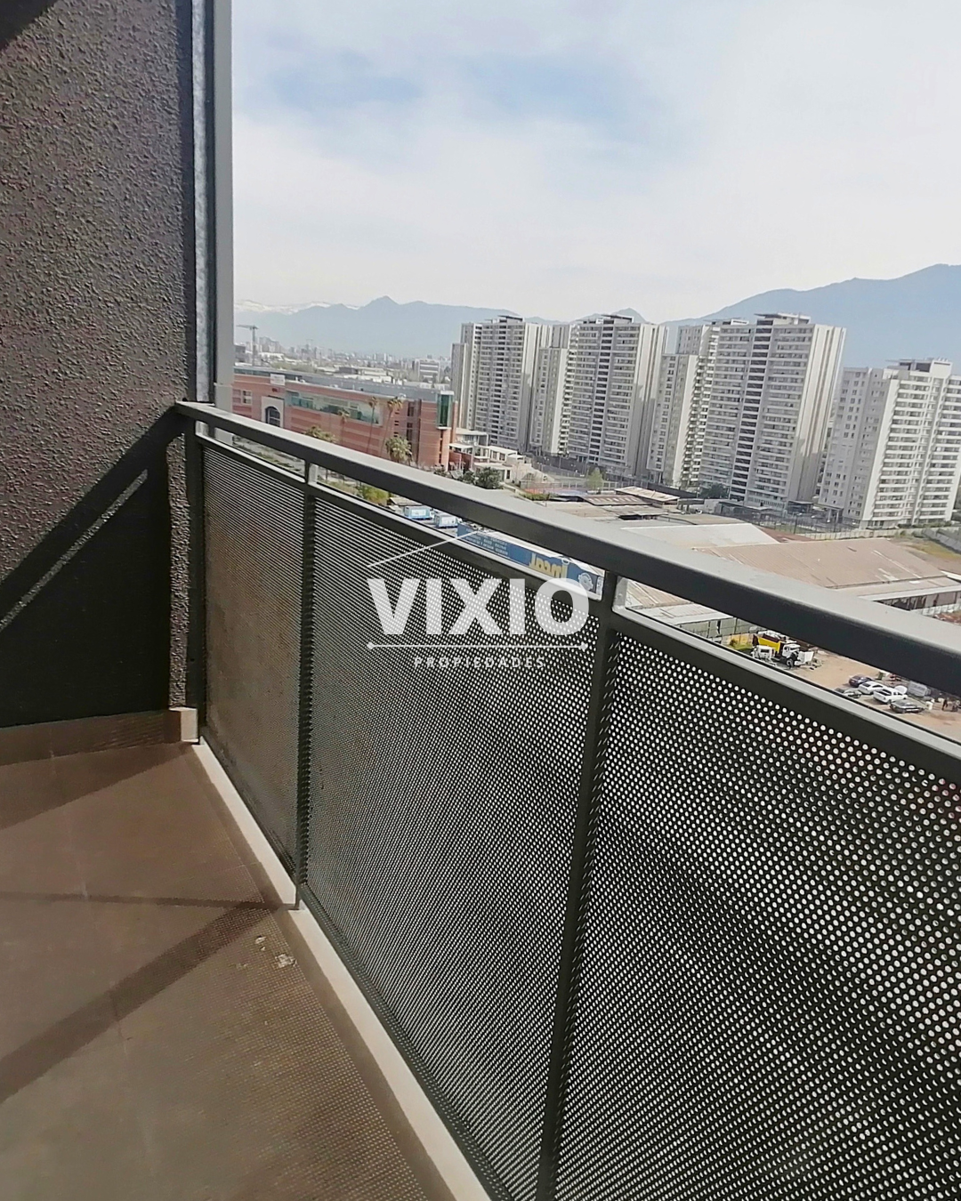 Arriendo Frente A Metro Departamento 3 Dormitorios Y Parking