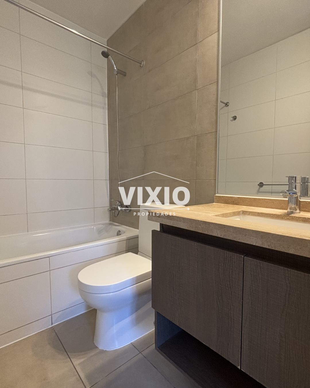 Arriendo Departamento Las Condes 3 Dormitorios 2 Estacionamientos 1 Bodega