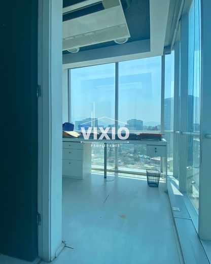 Arriendo Oficina Duplex Con Gran Terraza 5 Privados Y Planta Abierta