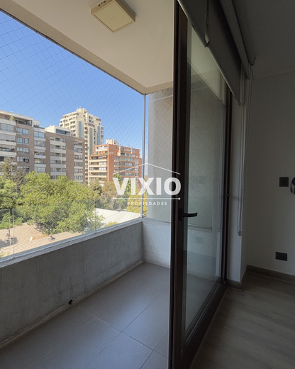 Arriendo Departamento Las Condes 3 Dormitorios 2 Estacionamientos 1 Bodega