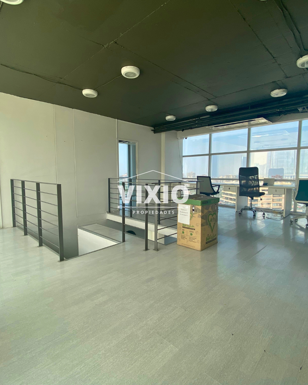 Arriendo Oficina Duplex Con Gran Terraza 5 Privados Y Planta Abierta