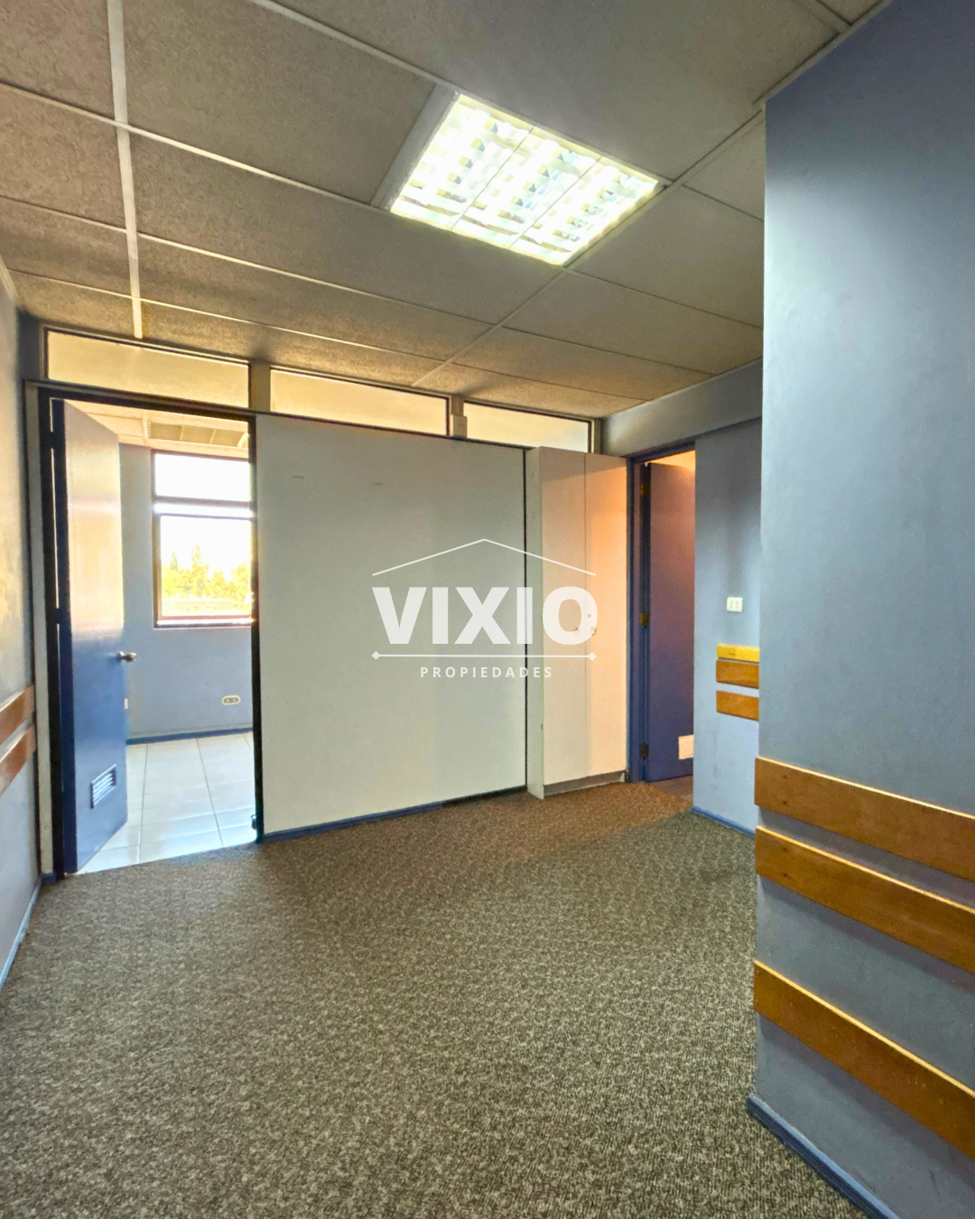Oficina En Arriendo Maipu Pajaritos con estacionamiento