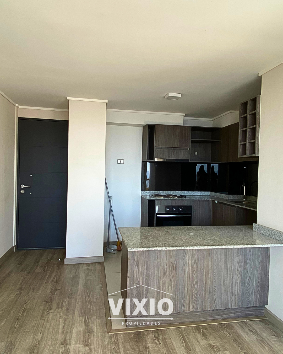 Arriendo San Joaquin Departamento 2 Dormitorios 2 Baños Y Estacionamiento