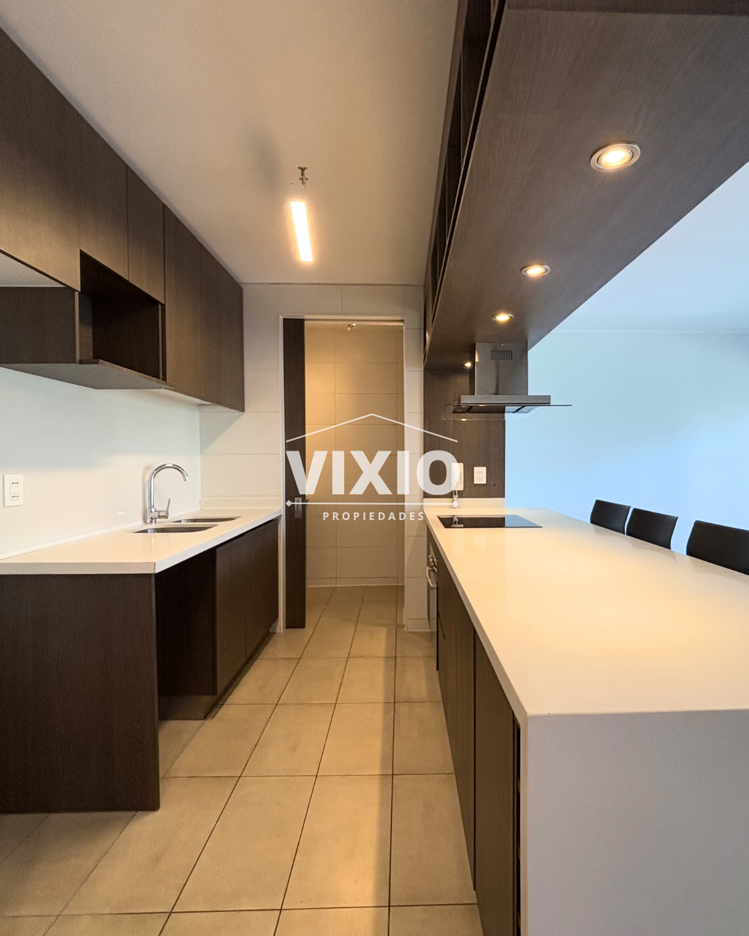 Arriendo Departamento Las Condes 3 Dormitorios 2 Estacionamientos 1 Bodega