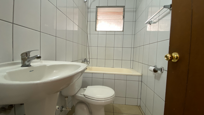 Arriendo Casa Padre Hurtado 2dormitorios 1 Baño Estacionamientos