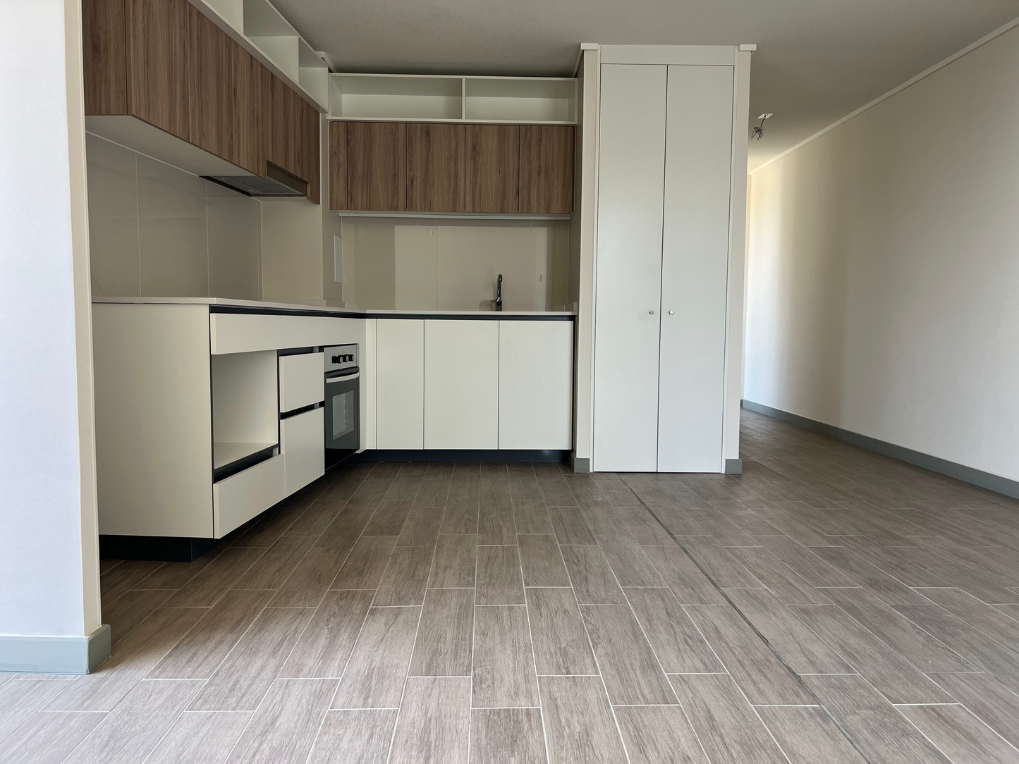 Arriendo Providencia Francisco Bilbao, Lyon 2 Dormitorios Y 2 Estacionamientos
