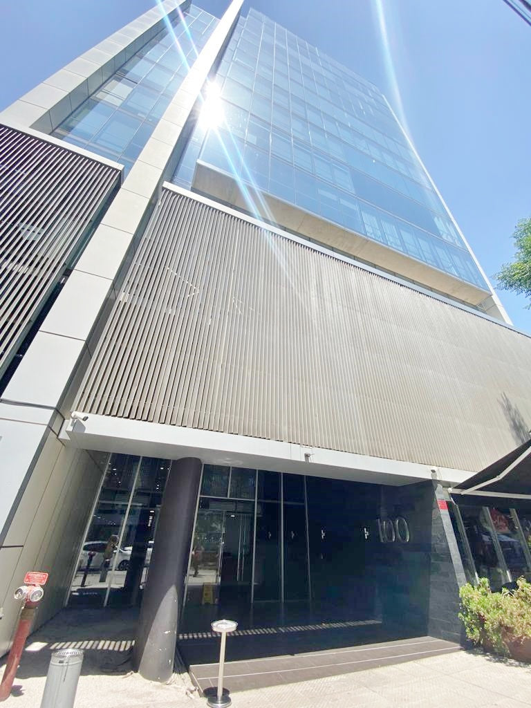 OFICINA PLANTA COMPLETA METRO MANUEL MONTT PROVIDENCIA