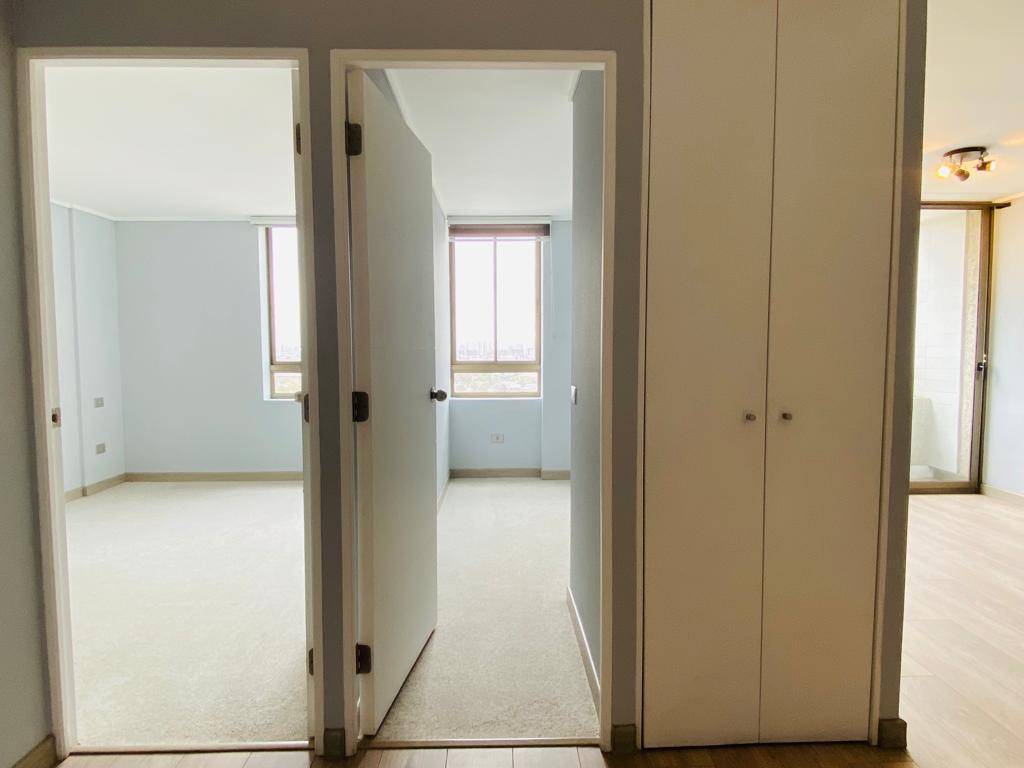 Arriendo San Joaquin Macul 2 Dormitorios Y Estacionamiento